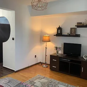  Apartment Lovely In The Heart Of Romania